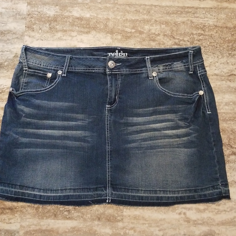 Reign Denim Skirt size 20